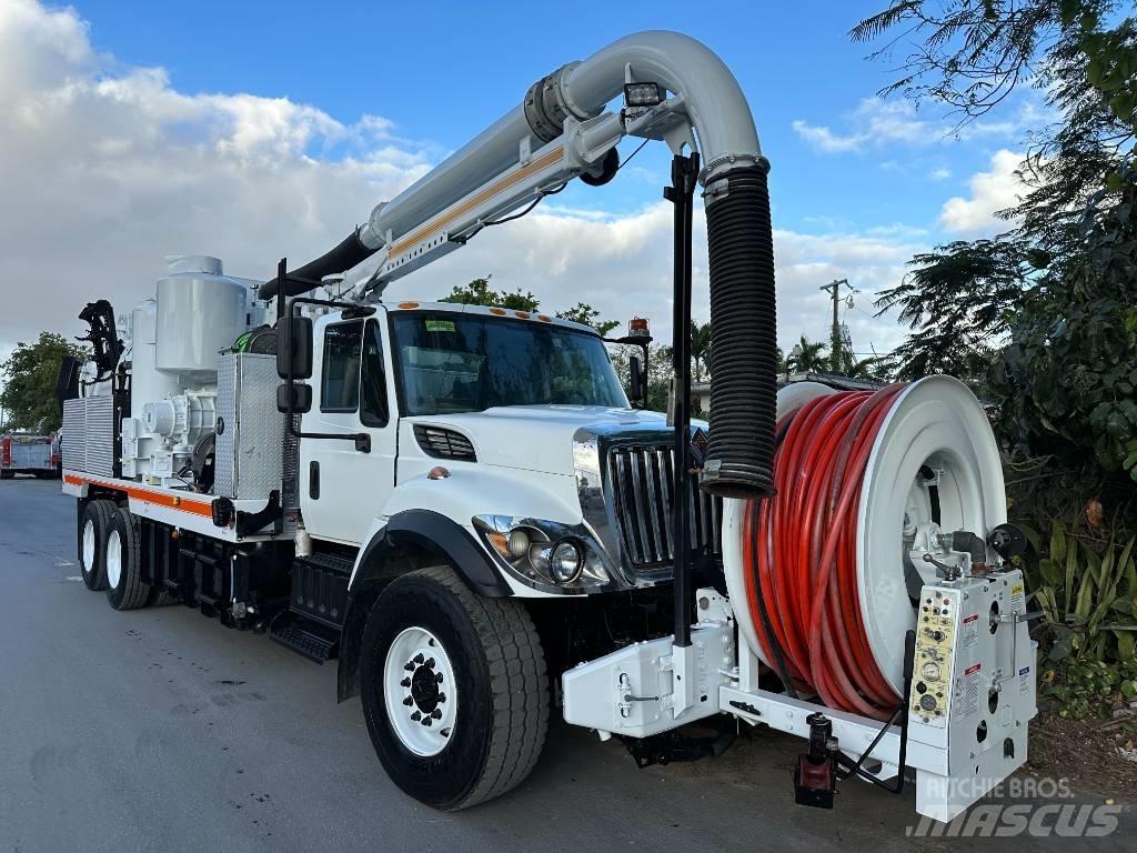 International 7400 Комби / вакуум камиони
