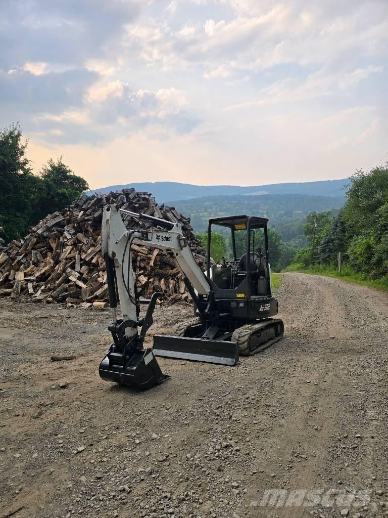 Bobcat E 32 Мини екскаватори < 7 т