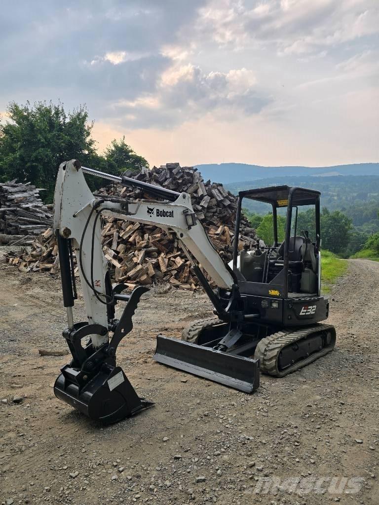 Bobcat E 32 Мини екскаватори < 7 т