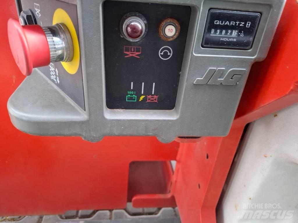 JLG 2646 ES Ножични работни платформи