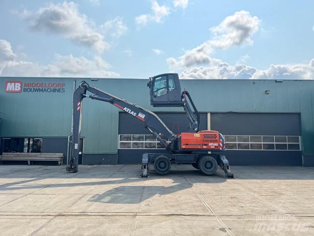 Atlas 250 MH Оператори на отпадъци/индустрия

