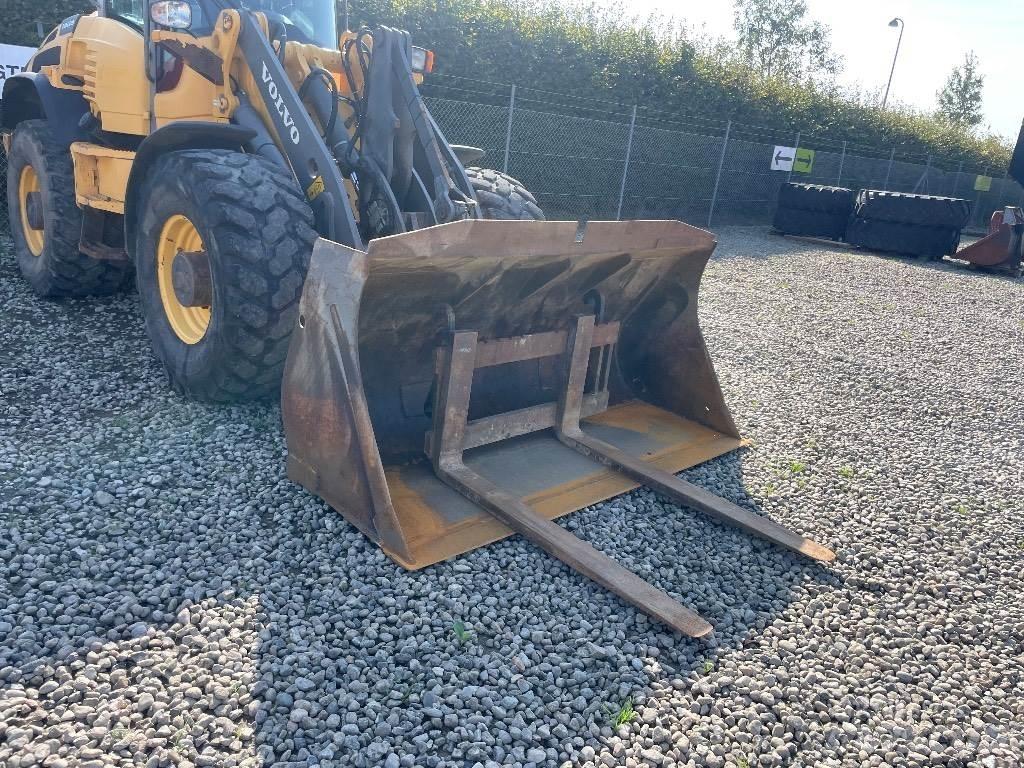 Volvo BM L45 Колесни товарачи