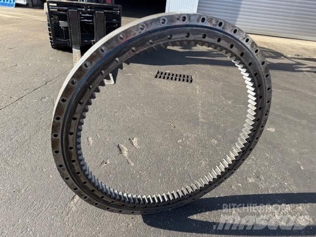 Volvo EW 140 BEARING Предаване