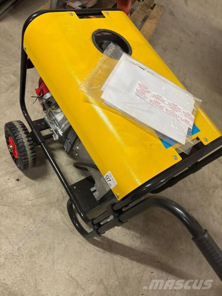 Atlas Copco QEP 8 Бензинови генератори
