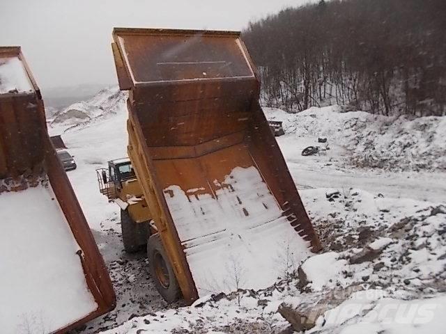  777D AGC1464 Камиони за херавни местности