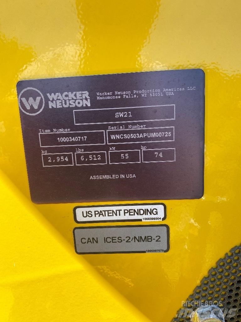 Wacker Neuson SW21 Мини товарачи
