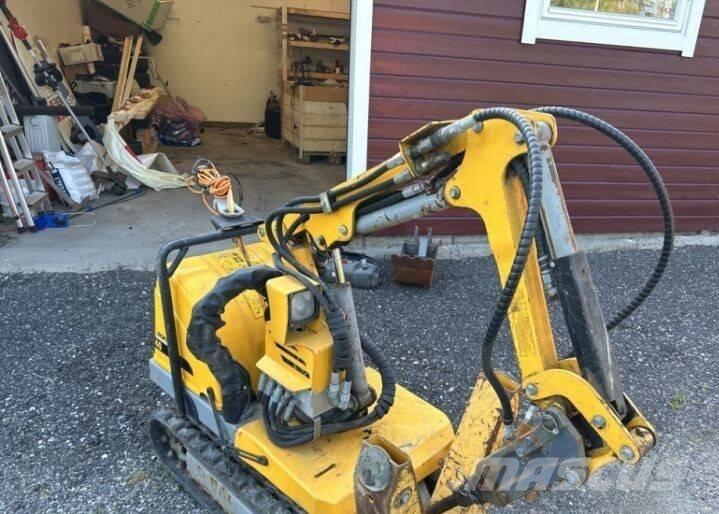 Brokk 40 Багери за разрушаване
