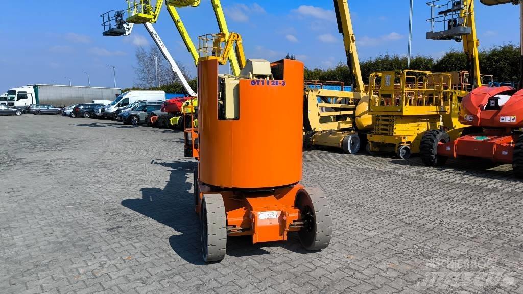 JLG E 300 AJP Съчленени стрелови подемници