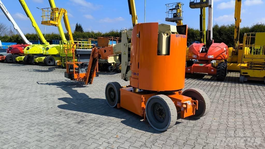 JLG E 300 AJP Съчленени стрелови подемници