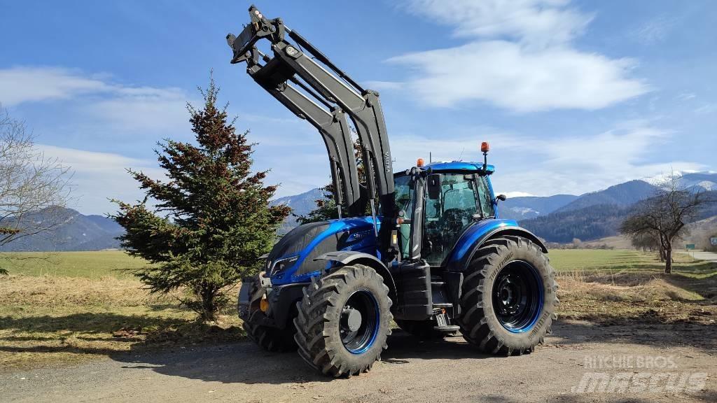 Valtra T174 eD Трактори
