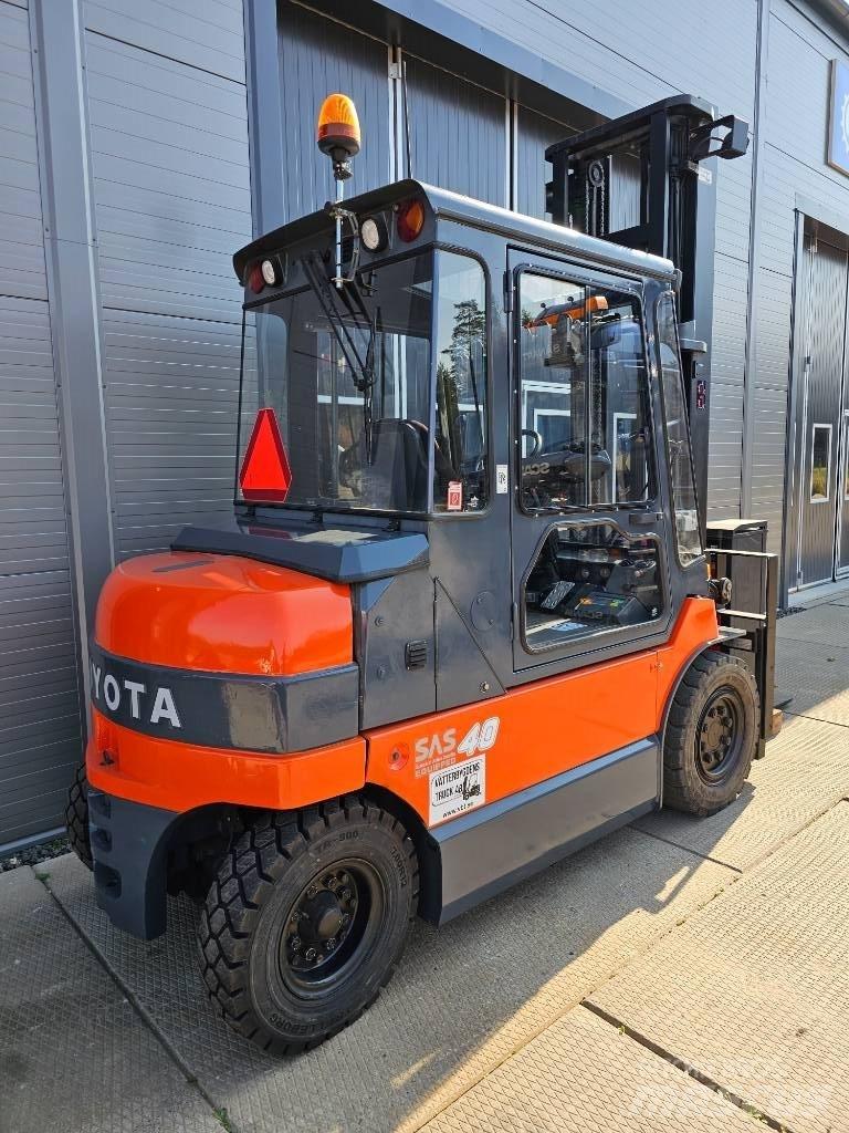 Toyota 7 FBMF 40 Електрически вилични кари-повдигачи