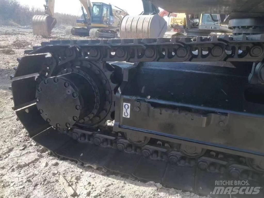 Hitachi ZX 200 Верижен екскаватор