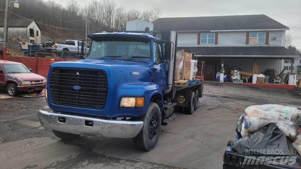 Ford F9000 Бордови