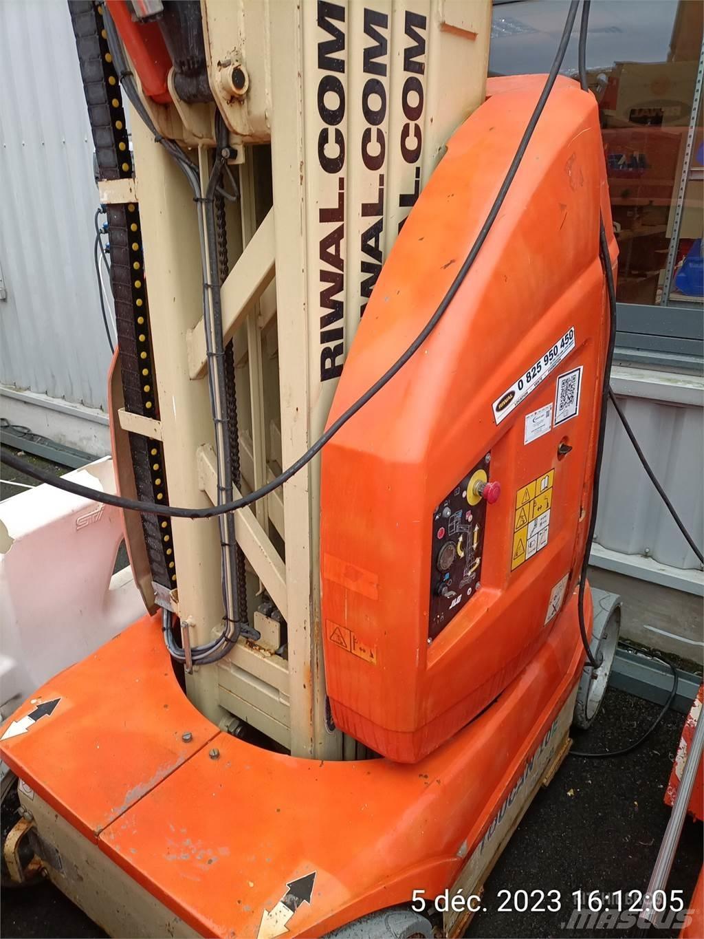 JLG T10E Други вишки и платформи