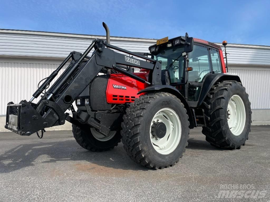 Valtra X 120 Трактори
