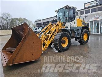 Liebherr L 524 Колесни товарачи