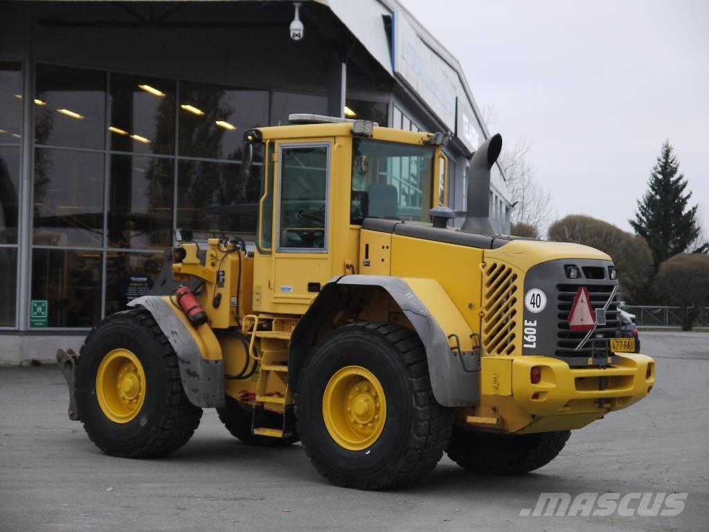 Volvo L 60 E Колесни товарачи