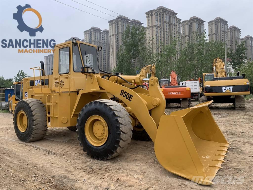 CAT 950E Колесни товарачи