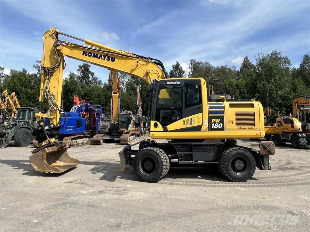 Komatsu PW 180-11 Колесни екскаватори