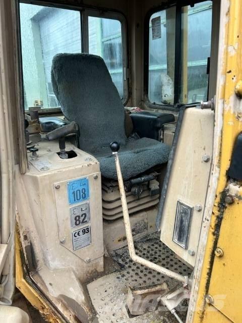 CAT D 5 H LGP II Верижни булдозери
