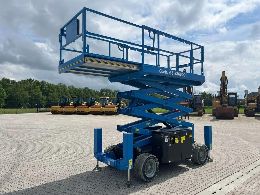 Genie GS 3369 DC Ножични работни платформи