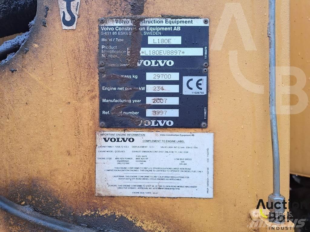 Volvo L 180 E Колесни товарачи