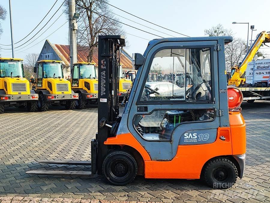 Toyota 42-7FGF18 Камиони с АГУ