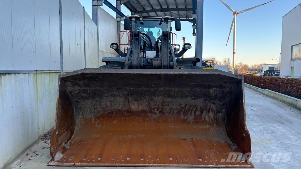 Hidromek HMK 640 WL Колесни булдозери
