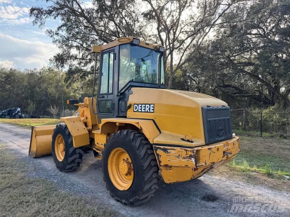 John Deere 324h Колесни товарачи