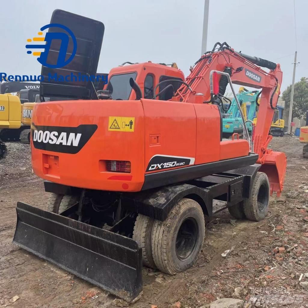 Doosan DX150W-7 Колесни екскаватори