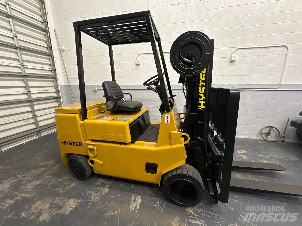 Hyster S 60 XL MIL Вилични кари-повдигачи - други