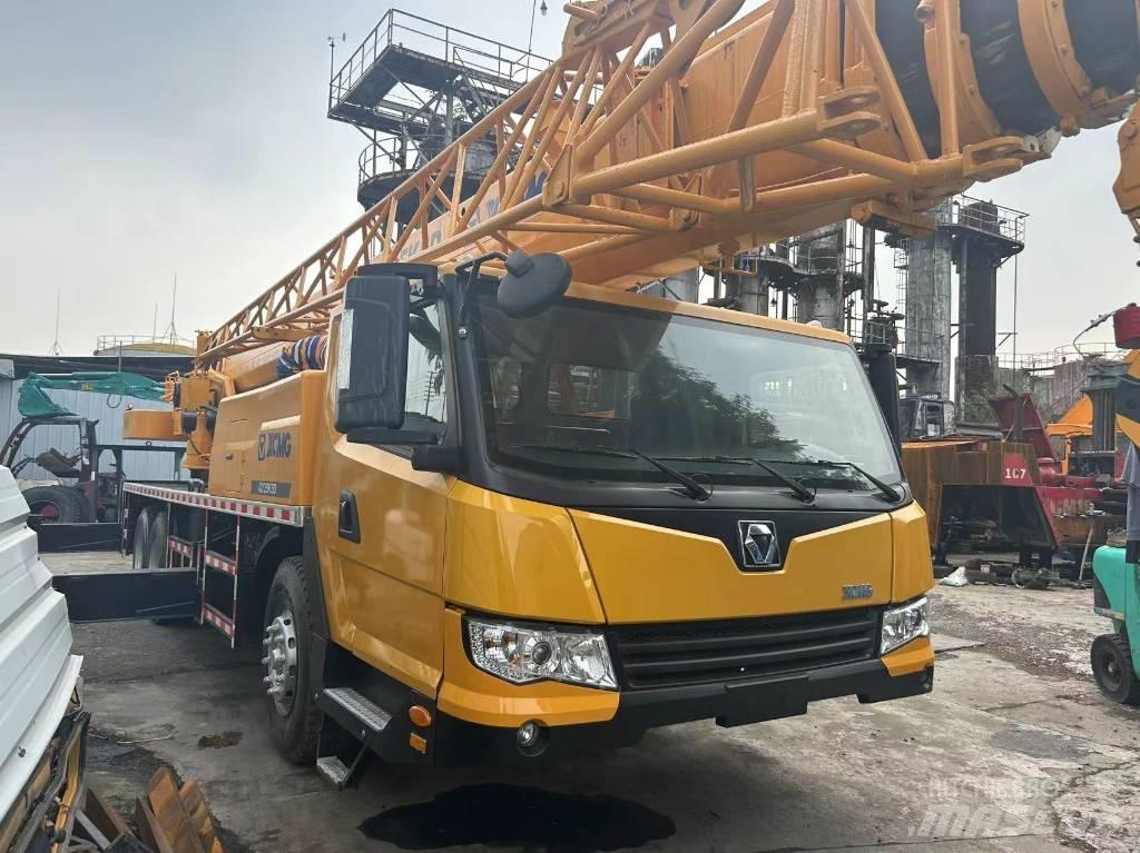 XCMG QY 25 K5D Всъдеходни кранове
