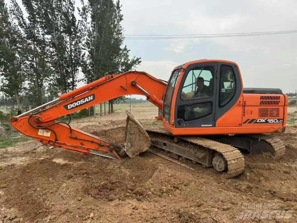 Doosan DX150 Верижен екскаватор