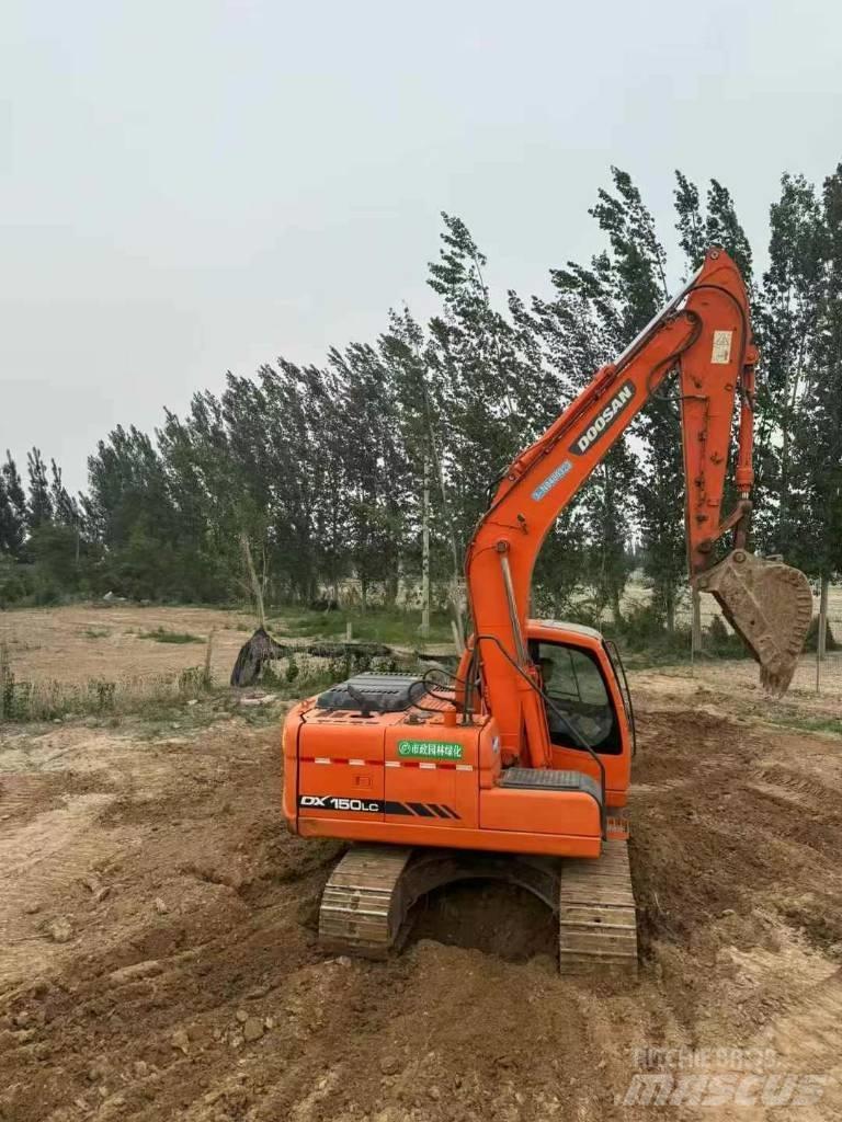 Doosan DX150 Верижен екскаватор