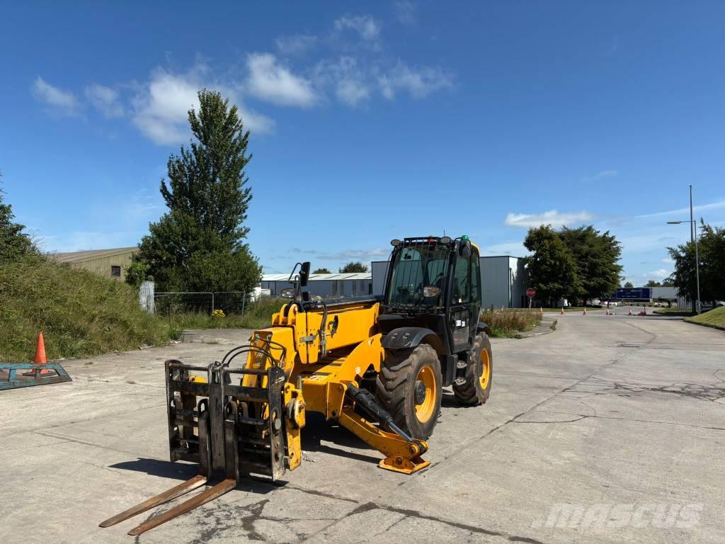 JCB 540-140 Телескопични товарачи