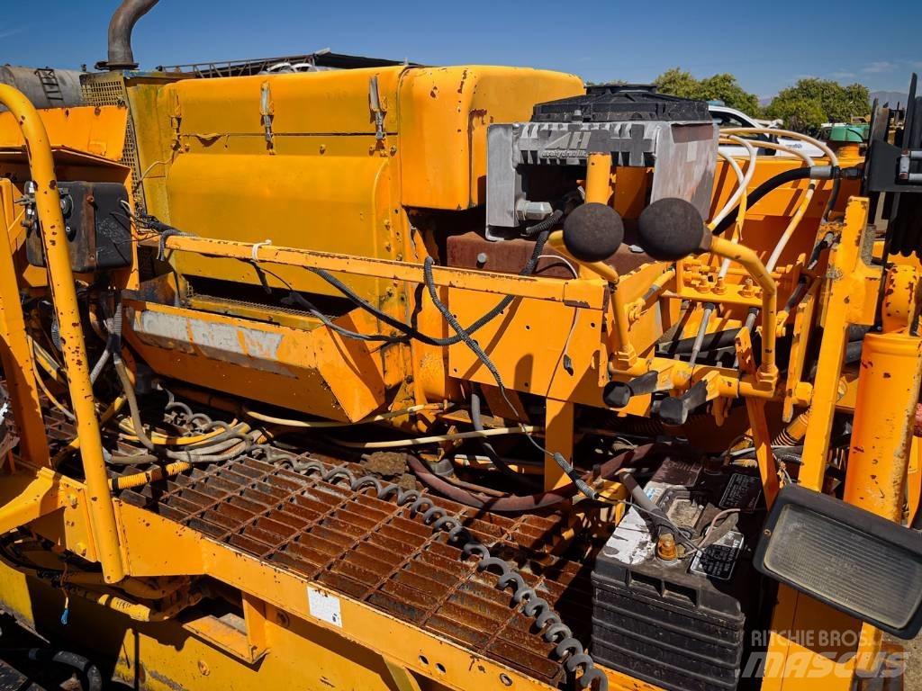 LeeBoy L 8500 Машини за асфалт