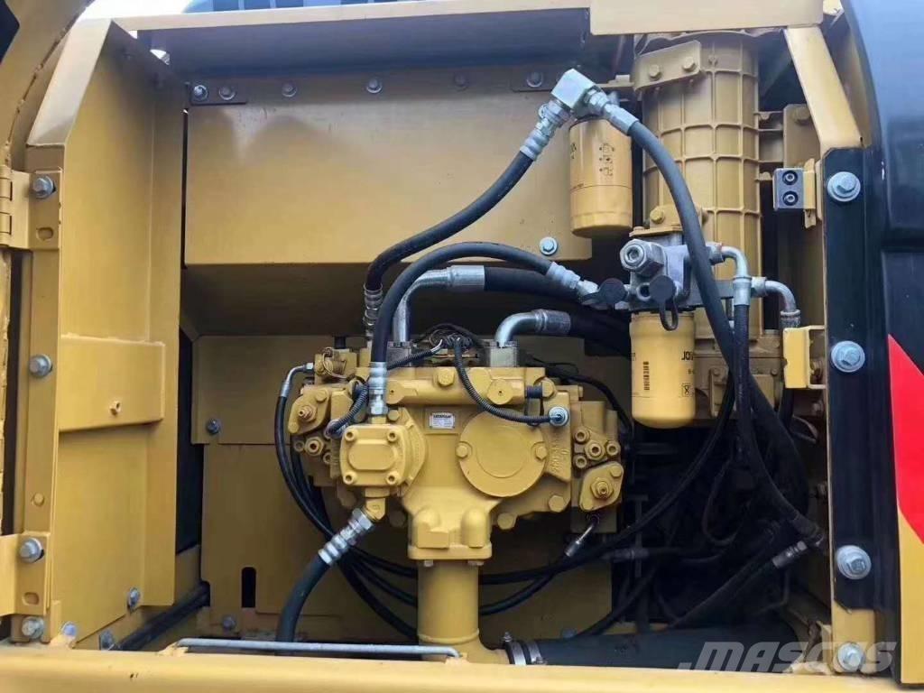 CAT 323 Верижен екскаватор