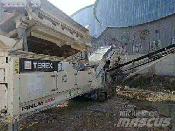 Terex FINLAY683 Мобилни скрийнери
