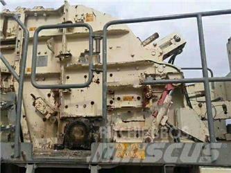 Terex FINLAY683 Мобилни скрийнери

