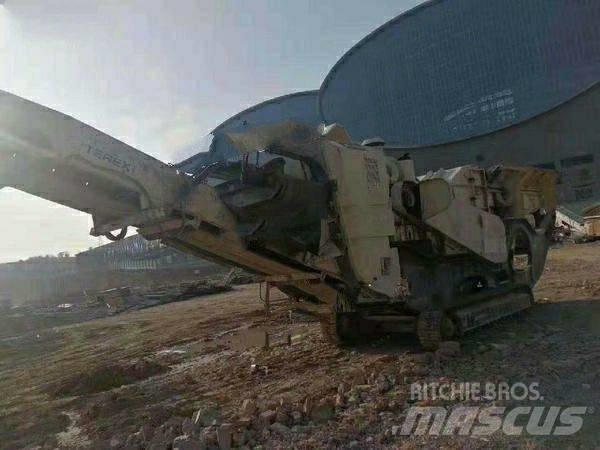Terex FINLAY683 Мобилни скрийнери
