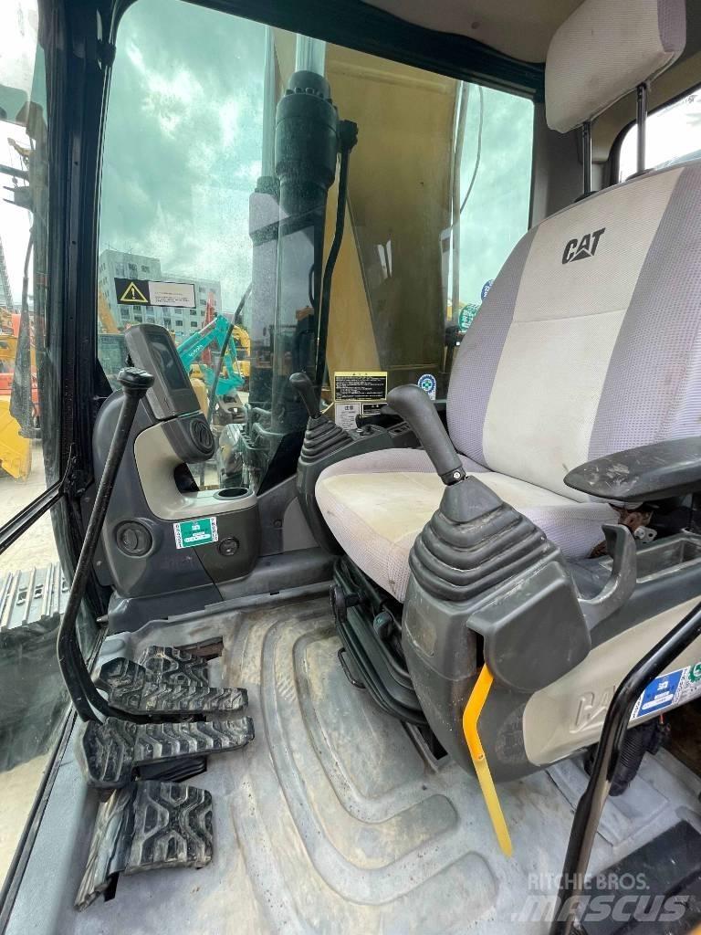 CAT 323 D Верижен екскаватор