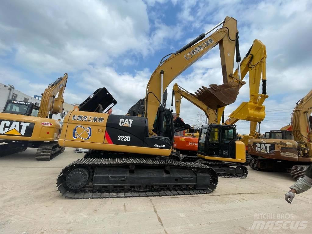 CAT 323 D Верижен екскаватор
