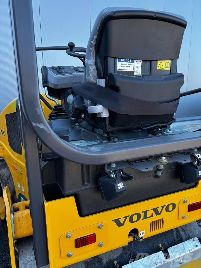 Volvo DD 25 B Двойни барабанни ролки
