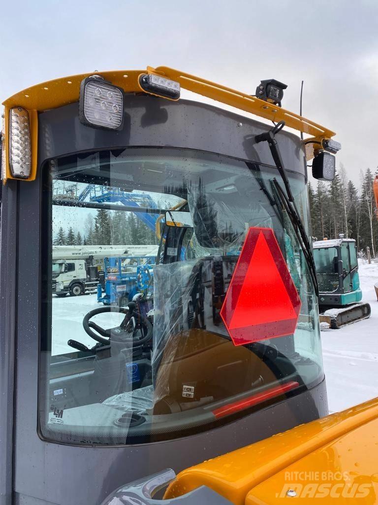 LM Trac 587 Комунални съоражения