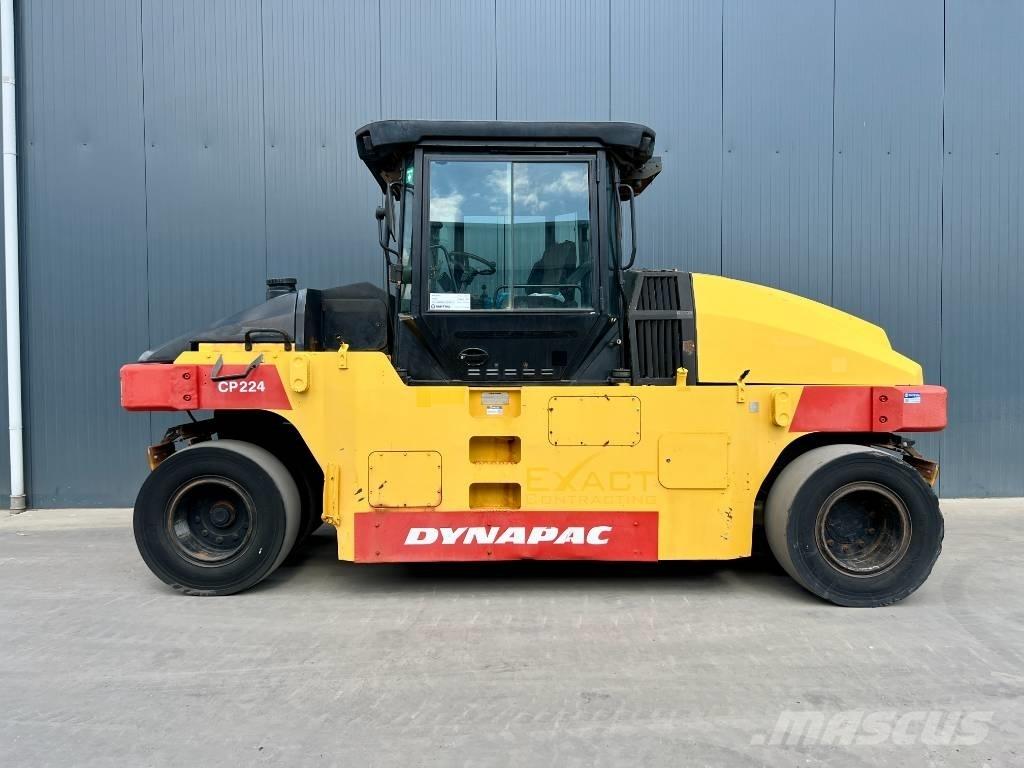 Dynapac CP224 Пневматични гумени  ролки
