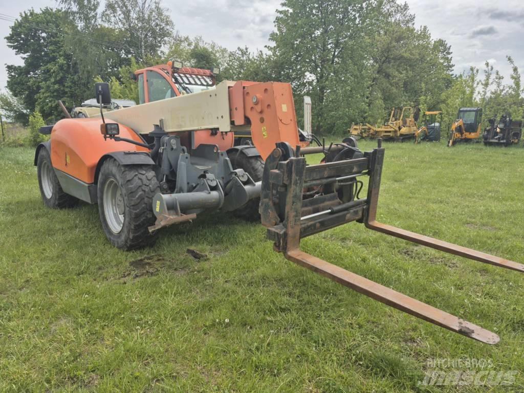 JLG 4013 Телескопични челни товарачи
