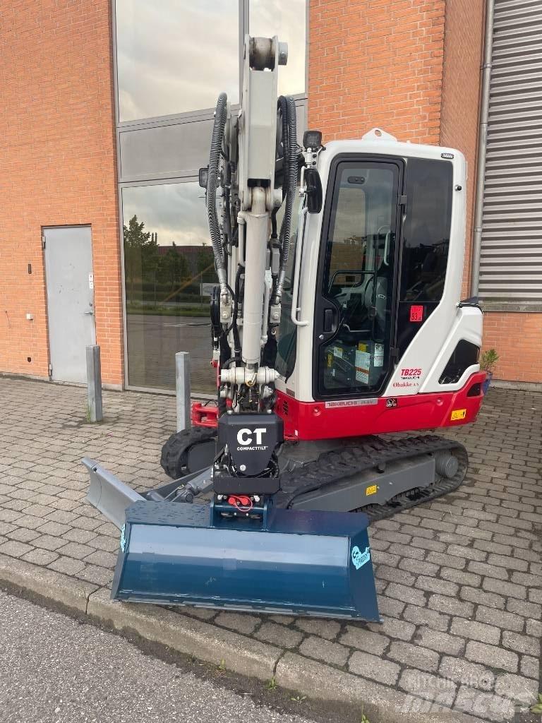 Takeuchi TB 225 Мини екскаватори < 7 т