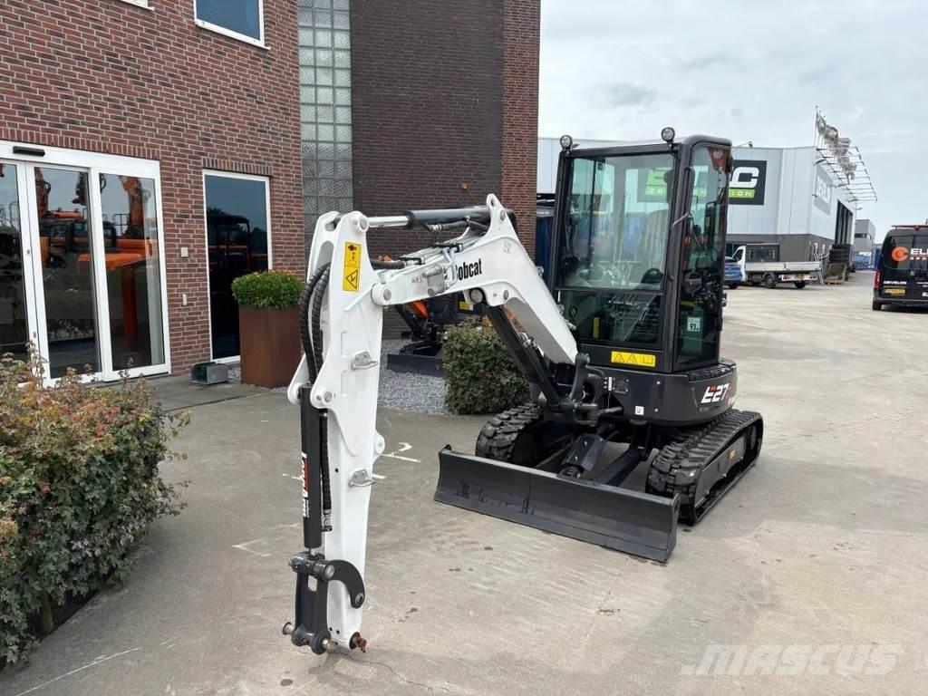 Bobcat E27Z Мини екскаватори < 7 т