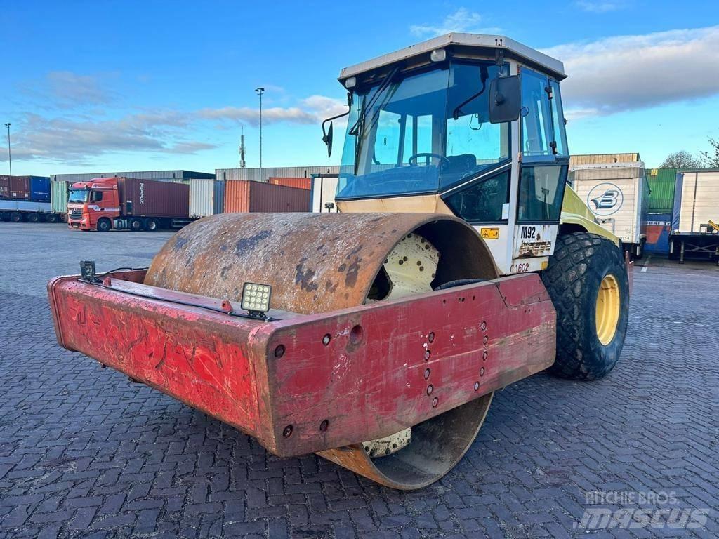 Dynapac CA 602 Еднобарабанни ролки
