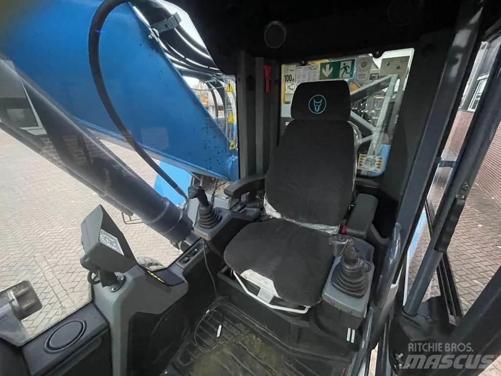 Fuchs MHL335 Колесни екскаватори